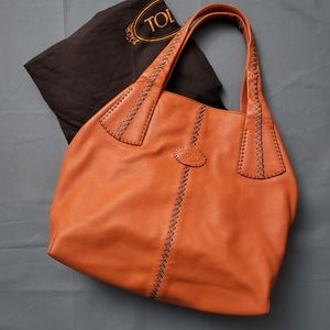 TOD'S Tan Large Shoulder Bag
